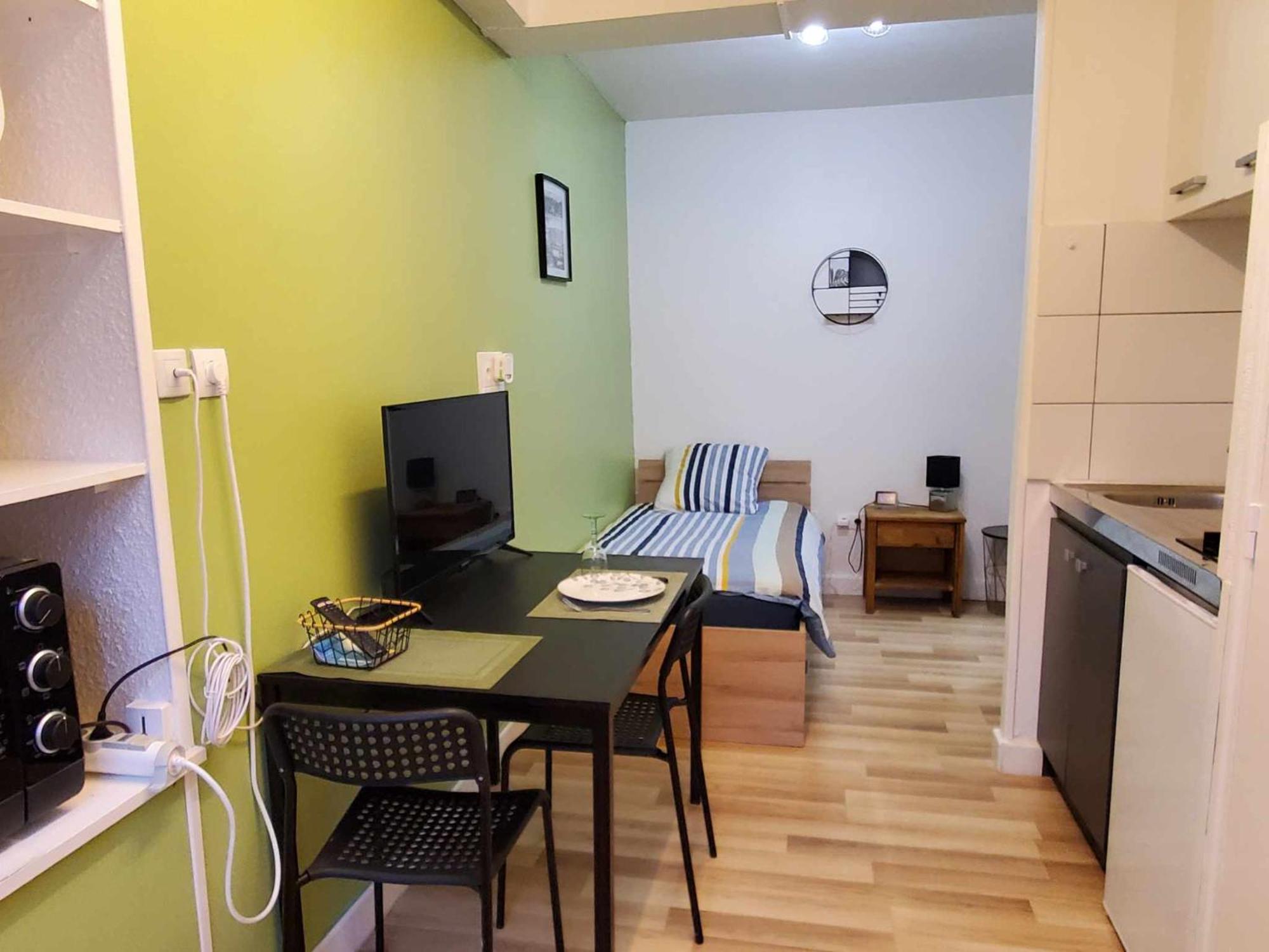 לה קראוזו Studio Vert Tout Equipe Wifi מראה חיצוני תמונה